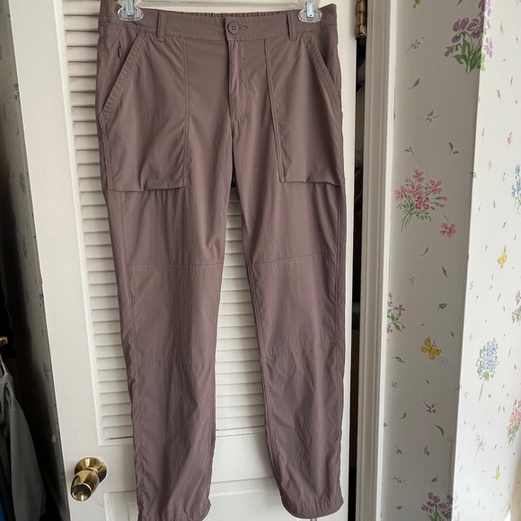REI Co-op Women's Quick Dry Brown Hiking Pants Size 8 - Picture 9 of 9
